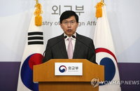 정부 "한일 위안부 합의에 소녀상 철거 약속 전혀 없다"