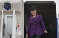 朴대통령, 오늘 귀국…대야협치·北도발 대응 행보
