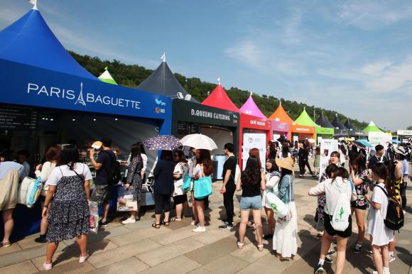 ▲SPC그룹이 운영하는 해피포인트가 21,22일 양일간 서울 난지 한강공원에서 열리는 환경 음악축제 '그린플러그드 서울 2016' 을 후원했다. (사진 : SPC그룹 제공)