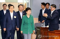 朴대통령 "개혁의 길 안끝났다…끝까지 간다는 각오로 공공개혁"