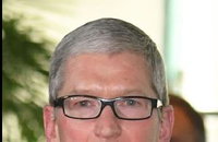 팀 쿡 애플 CEO "스마트폰은 아직 9살 아이…AI로 계속 진화"