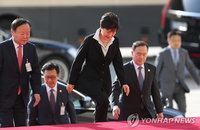'대통령발 개헌 카드'에 정치권 화들짝…대권 지형에 '쓰나미'