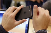 '불법 보조금 난립' 갤S7 실구매가 10만원…방통위 경고