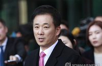 대통령 호위무사 '원외 친박' 유영하 변호사는 누구?
