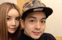 근황공개한 하리수, 남편 미키정과 셀카