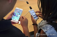 중국에 꼬리내린 애플, 갑자기 꺼지는 아이폰6s 배터리 무료교체