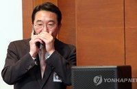 이영복, 검찰 수배로 도피 때 현기환과 통화 정황