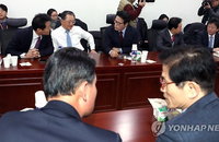 탄핵 정족수 채웠지만...비박계는 "협상우선"  민주 "꼼수부리지 말고 탄핵 협조해라"