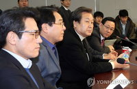 새누리 비주류 “탄핵 가결에 최선”...강경파와 친문 촛불민심 주도는 변수