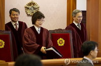 헌재, 탄핵심판 첫 변론 내년 1월 3일…심리 빨라진다