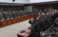 장군 60여명 줄인다더니…고작 8명 감축