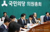 '총선 데자뷔' 국민의당…빨라진 대선시계에 연대냐 자강이냐