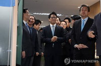 바른정당 초대 대표에 정병국 만장일치 추대