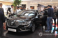 변화하는 이란...제재 1년 맞은 테헤란 풍경