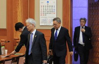 박 대통령, 26일 만에 대리인단과 공식면담…대책 논의