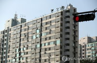 '한강변 최고층수 제한'에 발목 잡힌 잠실 5단지 50층 재건축