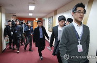 특검, 금융위 부위원장실도 압수수색…하나銀간부 특혜승진 조사