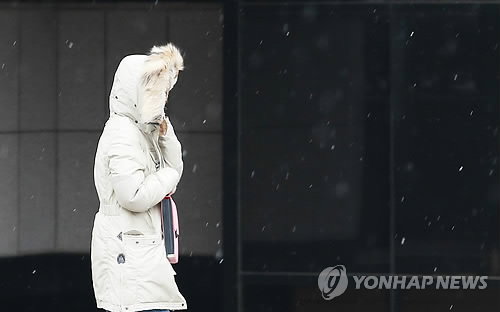[오늘날씨] 꽃샘추위 이어지고 곳곳에 약한 눈&middot;비