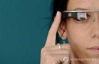 "애플,AR 안경과 아이폰 기능 개발"... 최고 엔지니어 포함 수백명 팀 꾸려 개발 중
