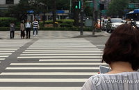 스마트폰 중독 경험, 성인 전체론 100명 중 5명… 여성이 남성의 2배