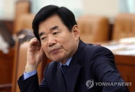 김진표 '종교인 과세' 2년 유예 법안 발의..."충분한 협의 거쳐야"