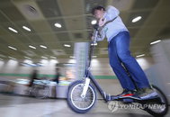 킥보드 등 개인이동수단 사고 증가... 법·제도 정비도 필요