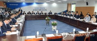정부·업계, 탈 원전 정책두고 갈등··· 안전우선 vs 과한 불안
