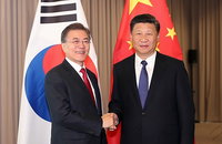 文대통령 "한중협력 北비핵화에 중요"…시진핑 "솔직 소통하자"