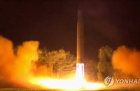 날세운 野 "안보위기에 대통령은 휴가中…코리아패싱 현실화"