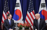文대통령-트럼프 '최고압박' 지속…일단 외교적 해결 기조 유지