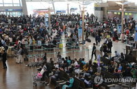 "미국행 비행기 타려면 4∼5시간前 공항 가라"…보안검색 강화