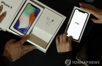 아이폰X, 2일 만에 10만대 개통 …아이폰8도 덩달아 ↑