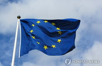 EU 통상위원, ‘美 ‘무역전쟁’ 발언은 무책임해‘ 비판