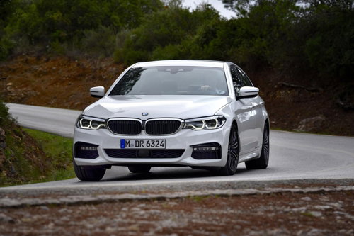 BMW 뉴 540i XDrive M 스포츠 패키지 플러스