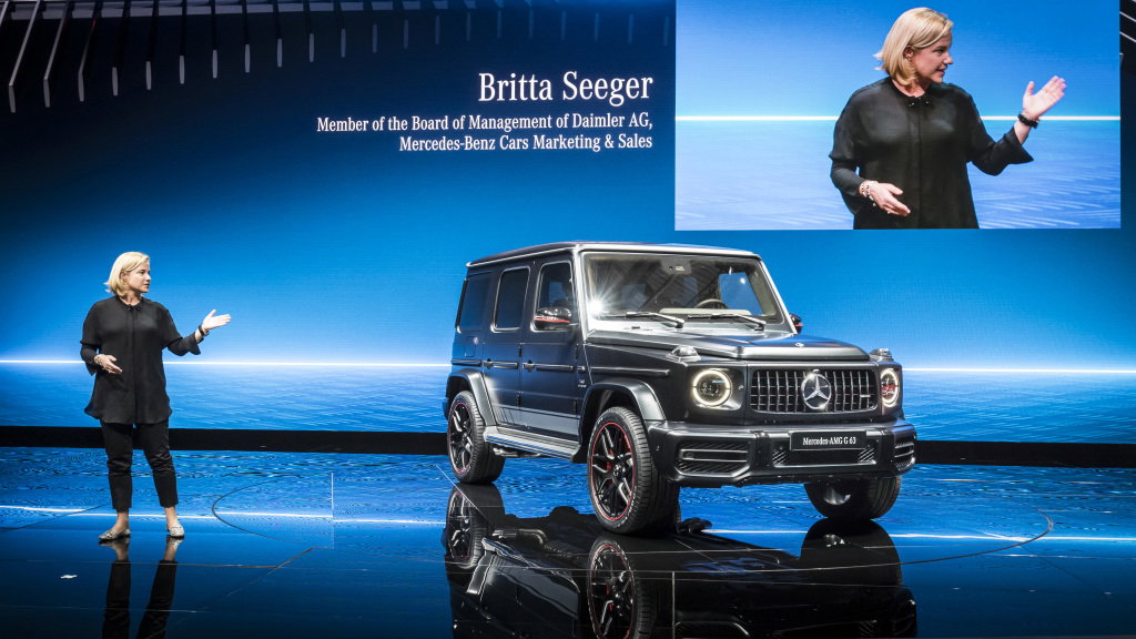 
▲메르세데스-AMG G 63(브리타 제에거 다임러 AG 이사회 멤버 및 메르세데스-벤츠 승용부문 마케팅 & 세일즈 총괄 발표 장면)
