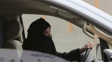 중동 여성 운전