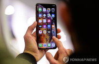 美 컨슈머리포트 " 갤노트9가 아이폰XS보다 한 수 위“