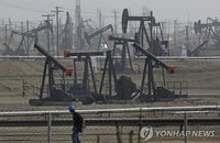 국제유가, 감산 압박 속 엿새째 강세…WTI 1.5%↑