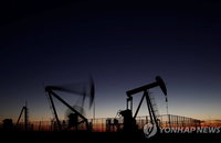 국제유가, 베네수엘라 제재에 상승…WTI 2.5%↑