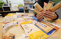 어묵 1개 나트륨, 1일 섭취량 33.7%...소비자원"나트륨양 줄여야"