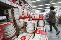 식품·외식 물가 줄인상…햇반·맥도날드·써브웨이까지