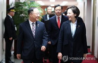 홍남기 "최저임금법·근로기준법 개정 신속히 이뤄져야“