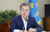 文대통령 "김정은 의지 높이 평가…남북정상회담 본격 추진“