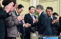 靑 '비메모리·바이오·미래형 자동차' 3대분야 중점 육성