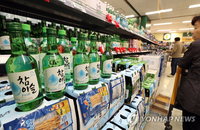 지난달 소주·카레 가격 5% 이상 올랐다...소비자 부담↑
