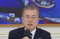文대통령, 부품업체 방문…日수출규제 후 첫 현장행보