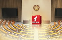 한국당, 본회의 모든 안건에 필리버스터 신청