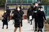 ‘우한폐렴’ 확산 우려에 마스크 품귀 현상…중국인 구매행렬도