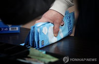편의점서도 공적공급 마스크 살 수 있을 듯…정부 "적극 검토중“