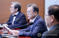 文대통령 "입국제한 조치국에 '기업인 예외입국허용' 협의"